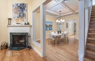 8-bedroom townhouse in Old Toronto for C$2,497,000
