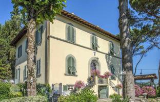 15-bedroom villa 716 m² in Florence for 3,700,000 €