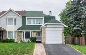 Terraced house – Scarborough, Toronto, Ontario,  Canada for C$995,000