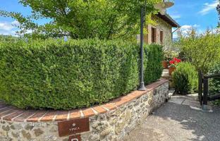 8-bedroom villa 400 m² in Camporgiano for 850,000 €