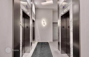 2-bedroom apartment in York for C$857,000