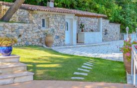 Provencal style villa — Pool — Sea views. Price on request