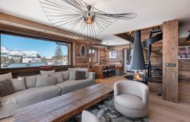 4 BEDROOMS DUPLEX APARTMENT — PANORAMIC VIEWS — MONT D'ARBOIS for 2,750,000 €