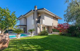 Modern villa with a private pool and stunning lake views in Desenzano del Garda, Italy for 960,000 €