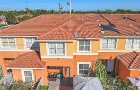 Townhome – Homestead, Florida, USA for $450,000