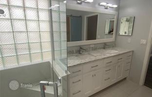 3-bedroom house 128 m² in Weston for $650,000