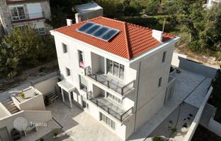 3-bedroom villa 270 m² in Budva city for 1,500,000 €