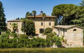 Farm and accommodation facility for sale near Siena Tuscany for 13,000,000 €