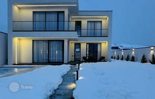 5-bedroom cottage 380 m² in Didi Dighomi for $390,000