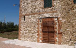 8-bedroom villa 322 m² in Asciano for 850,000 €