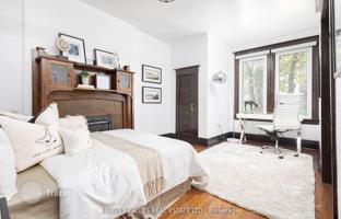 18-bedroom house in Old Toronto for C$2,380,000