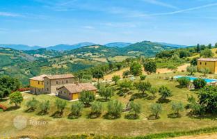 16-bedroom villa 665 m² in Gubbio for 975,000 €