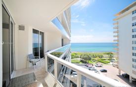 Spacious apartment with ocean views in a residence on the first line of the beach, Surfside, Florida, USA for $1,250,000
