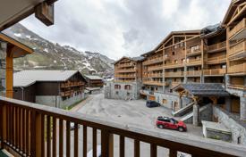 Lovely 3 bedroom apartment, ski in and out, south exposure located in Tignes (A) for 1,150,000 €