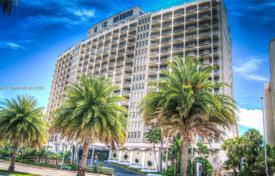 Condo – Miami Beach, Florida, USA for $1,050,000