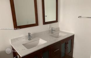 3-bedroom house 166 m² in West End for $580,000