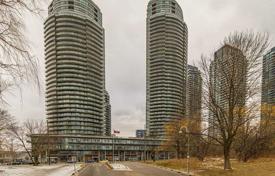 Apartment – Lake Shore Boulevard West, Etobicoke, Toronto,  Ontario,   Canada for C$710,000