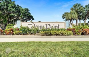 2-bedroom apartments in condo 110 m² in Pembroke Pines for $279,000