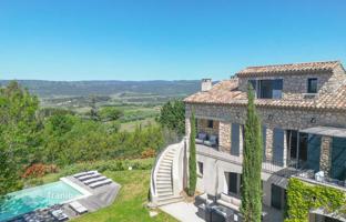 5-bedroom villa in Roussillon for 1,395,000 €