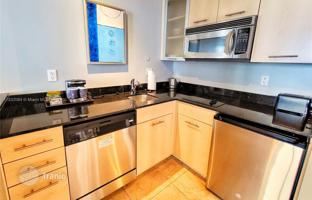 1-bedroom apartments in condo in Fort Lauderdale for $260,000