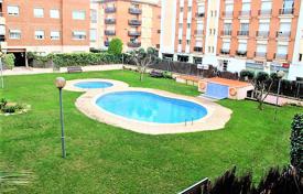 Three-bedroom apartment in a residence with a garden and a swimming pool, near the beach, Lloret de Mar, Spain for 221,000 €