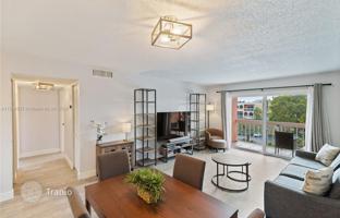2-bedroom apartments in condo 85 m² in Miami for $329,000