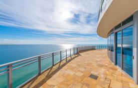 Five-room snow-white penthouse on the beach in Hollywood, Florida, USA for 4,170,000 €