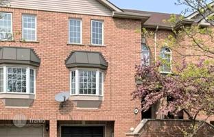 6-bedroom townhouse in Scarborough for C$1,275,000