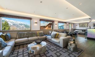 Prestigious chalet with a large terrace and a jacuzzi at 200 meters from the ski slopes, Meribel, France for 5,700,000 €