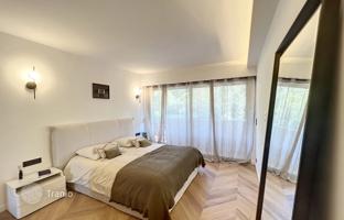 3-bedroom apartment in Californie - Pezou for 2,380,000 €