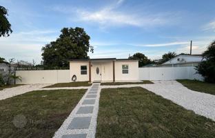 2-bedroom house 74 m² in Miami for $400,000