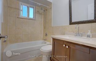 9-bedroom house in Scarborough for C$1,286,000