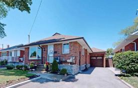 Townhome – Scarborough, Toronto, Ontario,  Canada for C$1,129,000