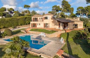 6-bedroom cottage in Antibes for 3,950,000 €