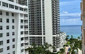 Condo – Hallandale Beach, Florida, USA for $295,000