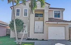 Townhome – Margate, Broward, Florida,  USA for $538,000