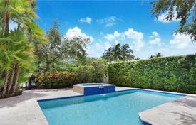 Spacious villa with a garden, a backyard, a pool, a sitting area and a garage, Fort Lauderdale, USA for $1,750,000