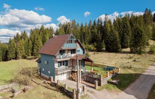 8-bedroom house 200 m² in Zabljak (city) for 320,000 €