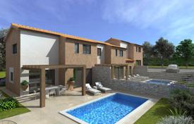 House House with swimming pool for sale, Valbandon! for 366,000 €