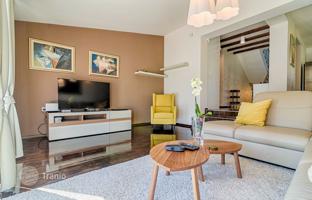4-bedroom house 220 m² in Valbandon for 740,000 €