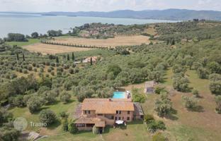 4-bedroom country house 691 m² in Magione for 1,200,000 €