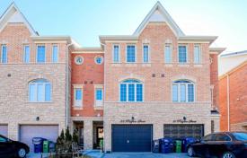 Terraced house – Scarborough, Toronto, Ontario,  Canada for C$1,036,000