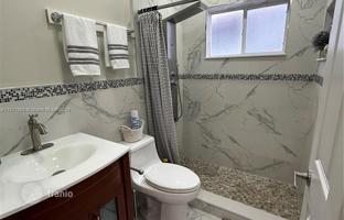 4-bedroom house 172 m² in West End for $655,000