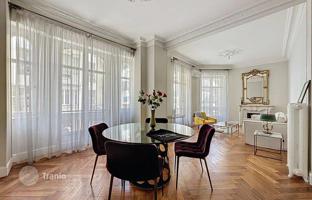 Renovated three-bedroom apartment just steps from the Promenade des Anglais, Nice, France for 810,000 €