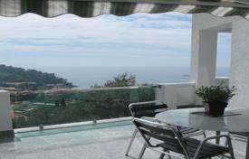 Bright apartment with a terrace and sea views in a residence with a pool, Petrovac, Budva, Montenegro for 423,000 €