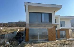 4-bedroom house 250 m² in Saguramo for $210,000