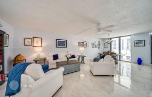 2-bedroom apartments in condo 130 m² in Pompano Beach for $475,000