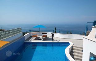 Villa 600 m² in Blizikuće for 1,199,000 €