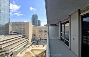 4-bedroom apartment in Bay Street for C$980,000