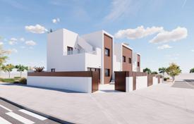 Exclusive terraced villas with 3 bedrooms and private solarium in Pilar de la Horadada for 285,000 €